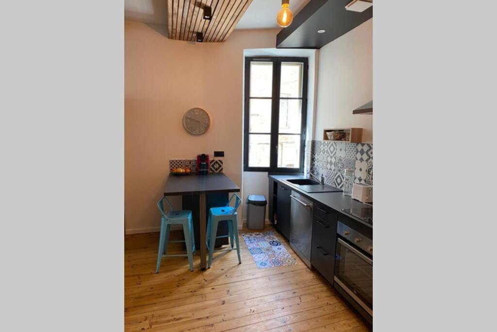 60 M2 Au Coeur Du Centre Ville Cahors Esterno foto